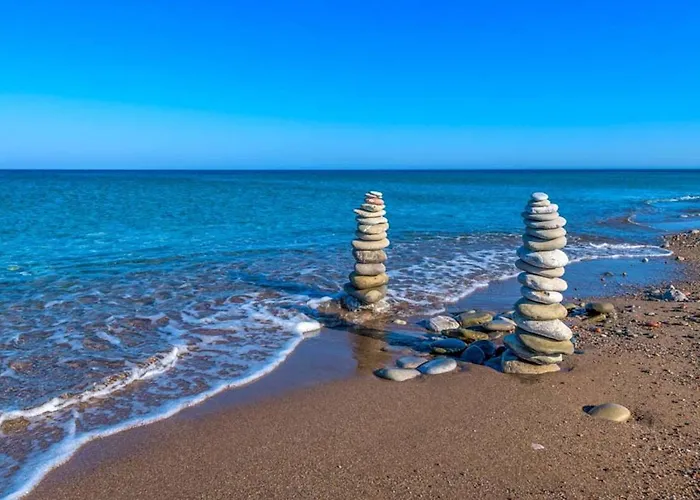 Seawater - Luxury Pool Retreat - 150m *