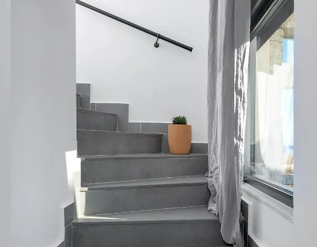 Seawater - Luxury Pool Retreat - 150m