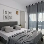 Βίλα Seawater - Luxury Pool Retreat - 150m *