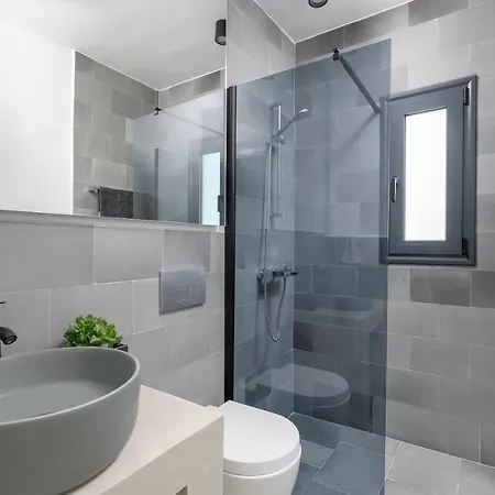 Villa Seawater