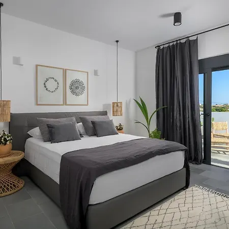 Villa Seawater - Luxury Pool Retreat - 150m *