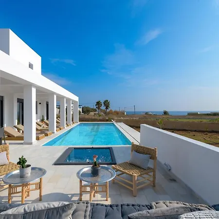 Seawater - Luxury Pool Retreat - 150m * Lachania